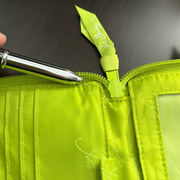 Vera Bradley Limes Up Zip Around Wallet & Wristlet 🦋🍀🌼 - Picture 9 of 9